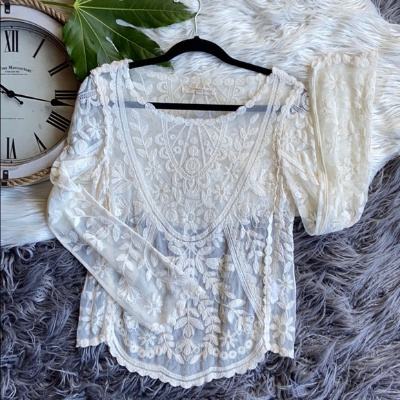 REWIND Sheer Lace Embroidered Bell Sleeve Top 🔴 - Picture 8 of 14